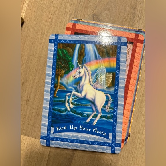 Healing with the Fairies Oracle Cards by Doreen Virtue - Picture 8 of 9